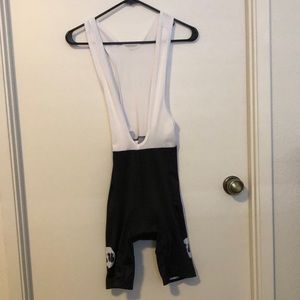 Jersey for cyclist. Worn once . Was a gift . Pretty jersey.